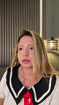 MiaPetit_'s cam snapshot