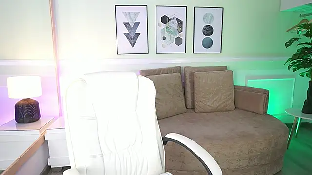 EmilyTurneer's cam snapshot