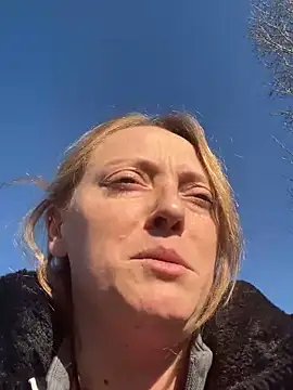 Titsandtats24's cam snapshot