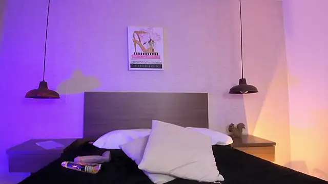 Katyrousee's cam snapshot