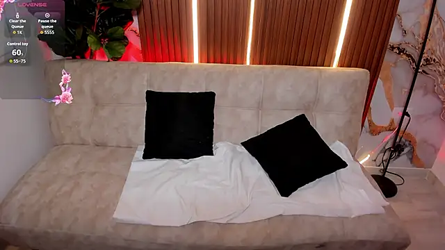 Amanda_Ruiz_'s cam snapshot