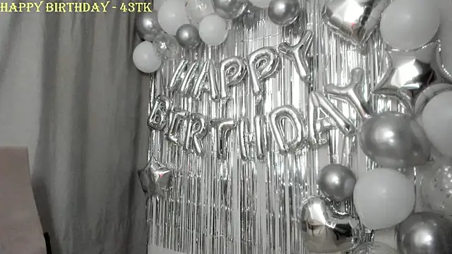 why_again_me's cam snapshot