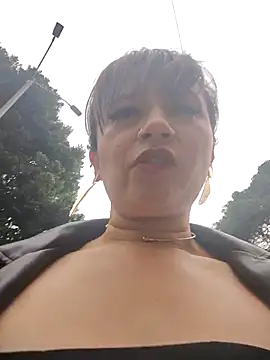 tata_sanz_ live sex cam