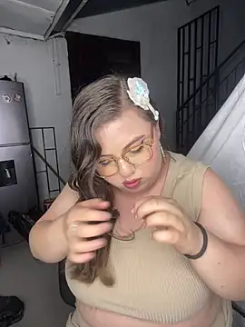 Kitty_Bms_'s cam snapshot