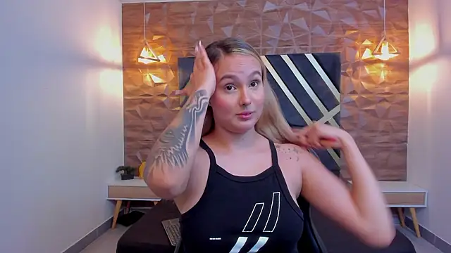 Emmaa_white_'s cam snapshot