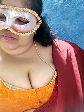 tamilthanushri live sex cam