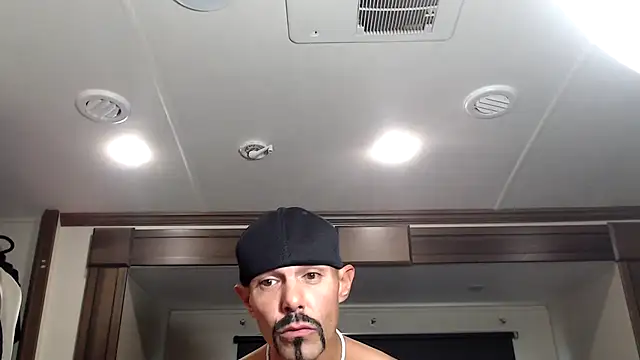 ThickD2C live sex cam