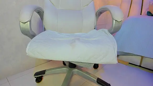 bonnie_sm's cam snapshot