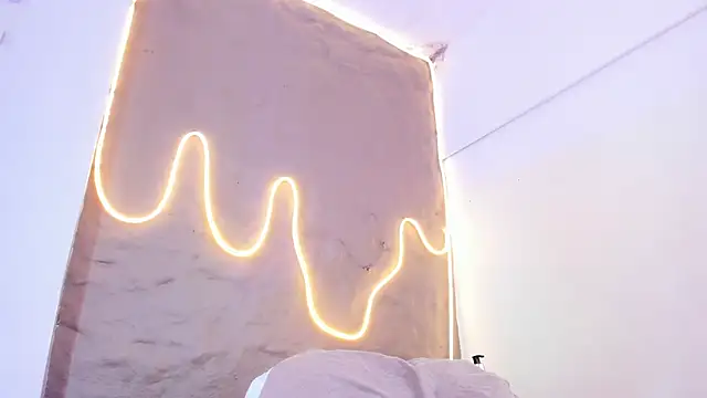 Shanntal_'s cam snapshot