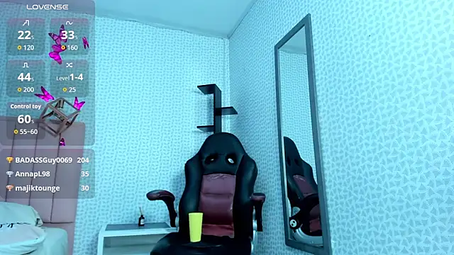 BIANCAROY1's cam snapshot