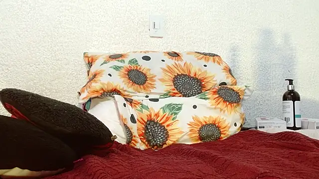 AntoneellaF's cam snapshot