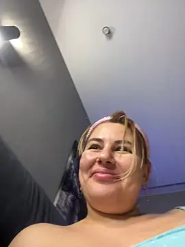 Passion-Blondy live sex cam