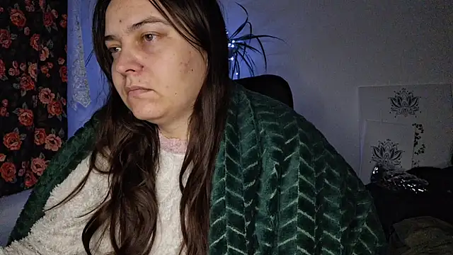 Cyndee_Winter's cam snapshot