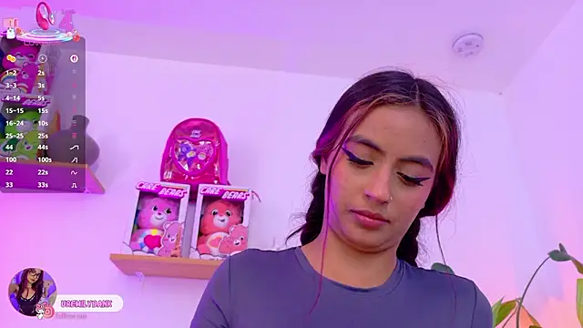 emily_bank's cam snapshot