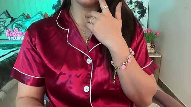 Laila_on_Fire's cam snapshot