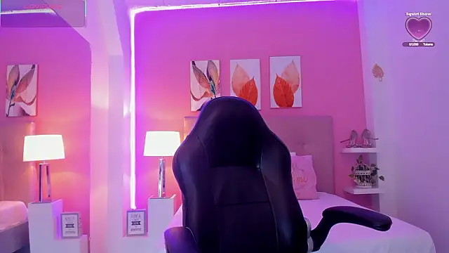 Emmaa_Queen_'s cam snapshot