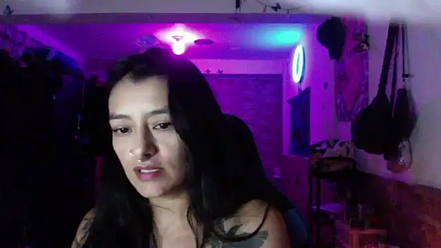 AngelaQueen_'s cam snapshot