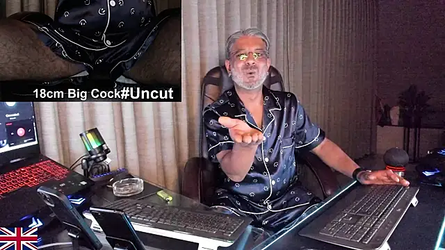 OnlineBossUK's cam snapshot