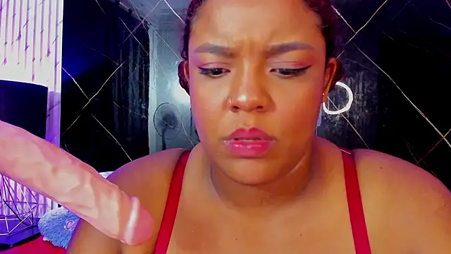 Alaia_Gutierrez's cam snapshot