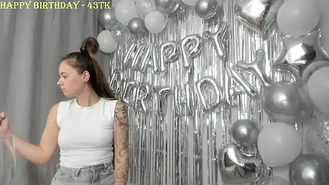 why_again_me's cam snapshot