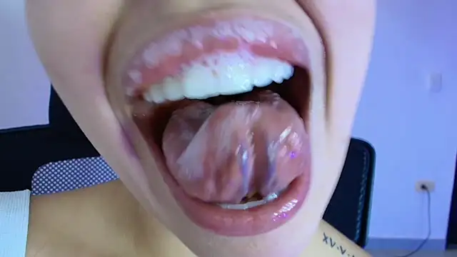 lisbet21x's cam snapshot