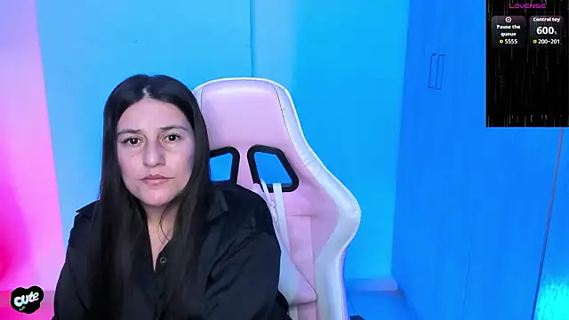 Saskyaa's cam snapshot