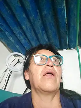 clarita_01's cam snapshot