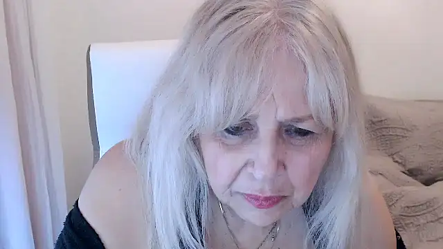 SusiLifeXXX's cam snapshot