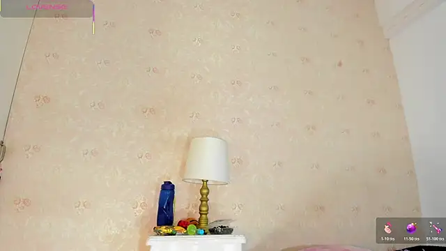 SARA_COLLIINS_'s cam snapshot