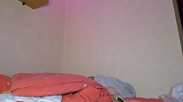 KarinRobertson live sex cam