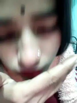 Yours-Zeenat's cam snapshot