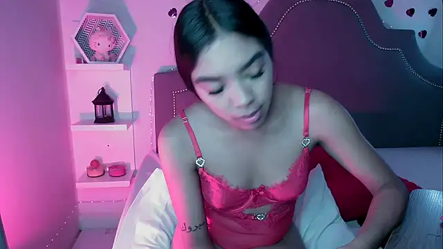 pocahontamoon's cam snapshot