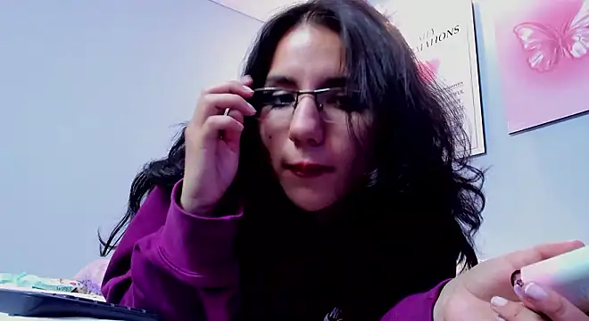 HollyPeach's cam snapshot