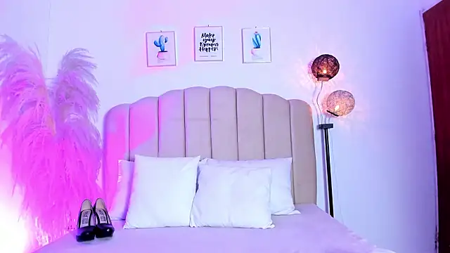 _aithanaa_'s cam snapshot