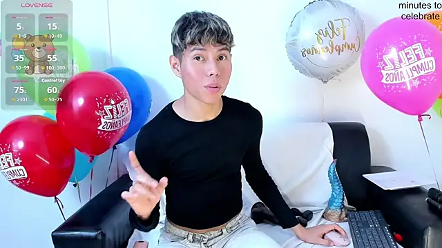 Little_liam live sex cam