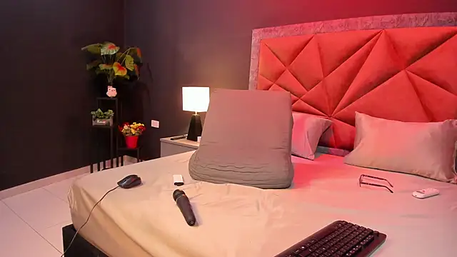 mia_milff's cam snapshot