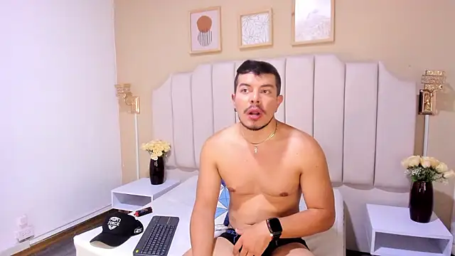 TREY_PARKER live sex cam