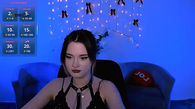 liana_kisses's cam snapshot