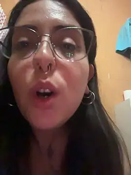 Mizztikaa live sex cam