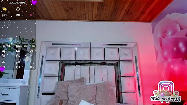 mia_peyton live sex cam