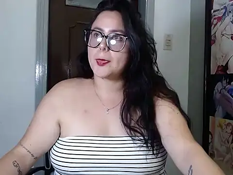 Emacollins_'s cam snapshot