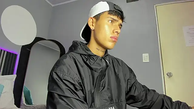 Astaroth_Grigori live sex cam