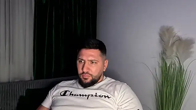 Gold_Alpha_Boy's cam snapshot