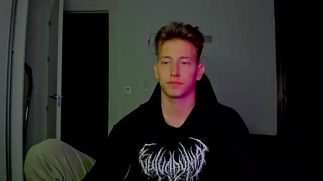 find0m_master's cam snapshot