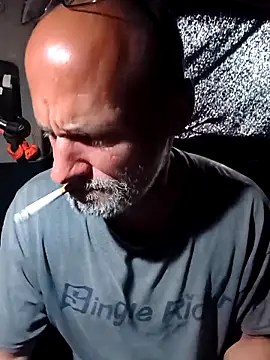 FloppyPickle4u's cam snapshot