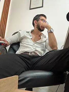 Milosky000 live sex cam