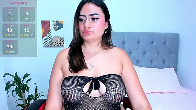 Mia_love_06's cam snapshot