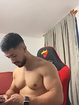 Ezzio_Scolaro's cam snapshot