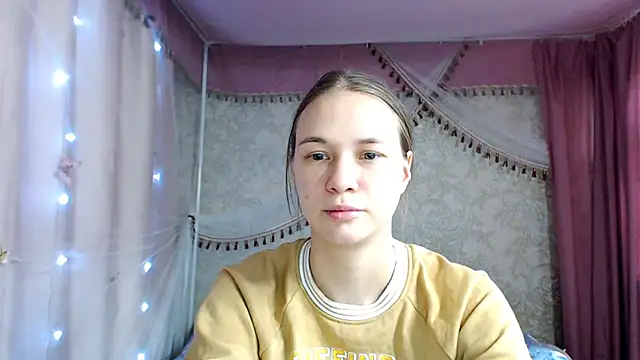 leila_bambi_'s cam snapshot