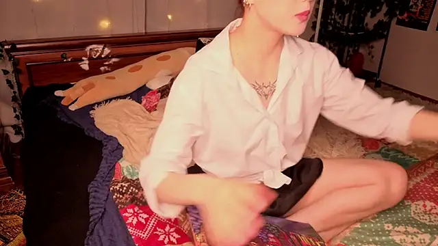 OdetteBiddy's cam snapshot